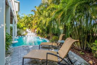 Tipsy Turtle - 2 Houses to Beach, Pool by Anna Maria Life Vacation Rentals - 7