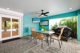 Tipsy Turtle - 2 Houses to Beach, Pool by Anna Maria Life Vacation Rentals - 6