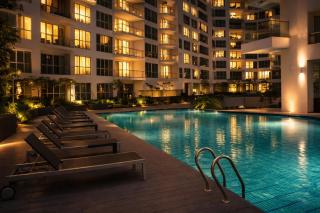 Regalia KLCC SkyPool View by SAMS Suite - 2