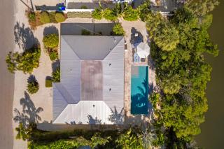 Wade N Sea by Anna Maria Life Vacation Rentals - 0