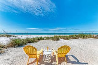 Fins to the L eft by Anna Maria Life Vacation Rentals - 6