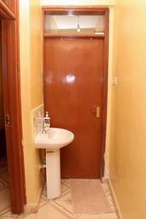 Hulks Corner BnB - 8