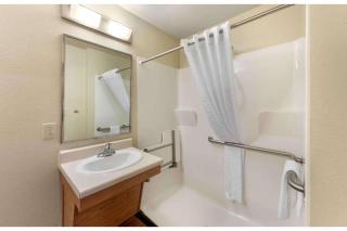 Studio 6 Extended Stay Birmingham Pelham AL - Pelham - 5