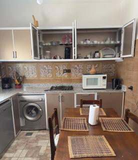Villa Palm Desert- your Private Stay with AC, Fast WiFi & Parking - 4