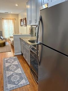 Downtown House Free On-site Parking A - 6