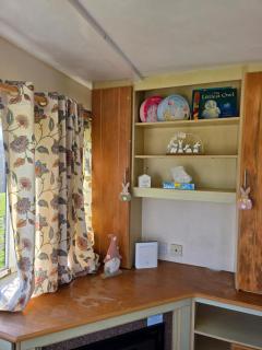 Dora's 5 Berth Static with stunning views - 4