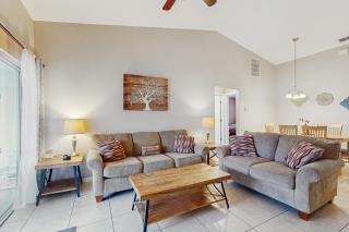 Spacious Retreat with Private Pool, Enclosed Yard, WiFi & Game Room - 6