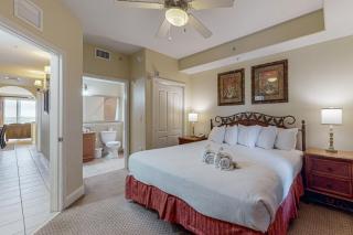 Relaxing lakefront condo near attractions with AC, hot tub, pool & lake view - 3