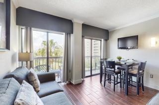 Spacious Condo with a Kitchenette, AC, Pools, Tennis, & Gym - 8