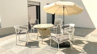 Bamberg Terrace Loft - Central & Quiet - 4 Min Walk to Station - Free Parking - 9