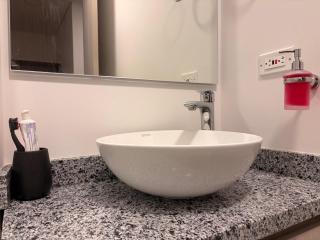 Apartamento moderno en Laureles excelente sector cerca al Portal del Quindio - 4