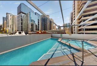 Story Bridge Views - Sleep 8 - CBD - Baby Stay - Resort Parking Gym - 8