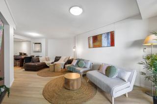 Bridge Views - Sleeps 8 - CBD - Pool, Gym & Parking - 3