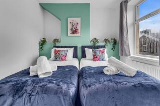 Colne Burnley Nelson Newly Renovated Sleeps 3 - 3