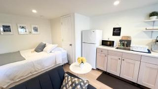 Beautiful Private Studio on LI, easy access to NYC - 1