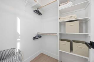 Modern 3BR Home Near Med Center & NRG Stadium - 3