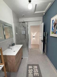 A fantastic hideaway in Blackwater for 4 people with 2 bedrooms - 7