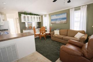 Resort-Style 1 Bedroom with Pools and Hot Tub - 7