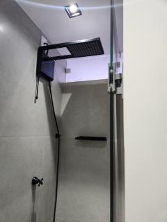 Quarto Conforto na Barra Só para Mulheres ou Casais - 1