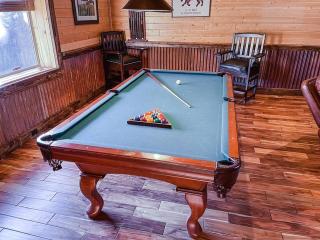 Kantada Retreats-Gameroom HotTub Yellowstone Park sleeps 10 - 8