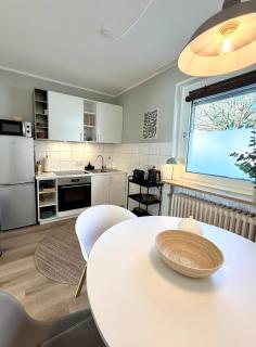 Moderne Wohlfühlwohnung nahe DF & CGN! - 1