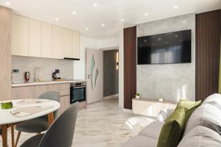 Allegra Park View - Stay in the heart of the park! - 8