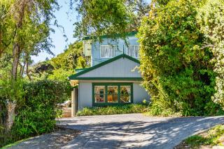 Te Uenga - Parekura Bay Holiday Home - 9