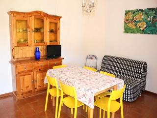 Apartment with balcony and parking space - 1