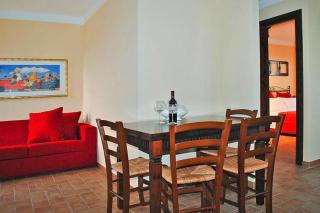 6-Guest Chic Apartment in Montefortino - 2