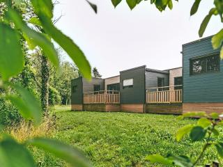Villa with Private Terrace & Lake View - 0