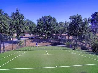 Monclar Escape with Tennis & Shared Pool - 5