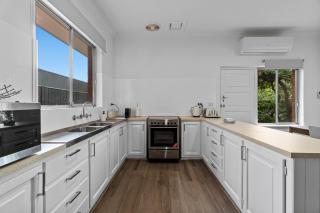 Spacious 3-Bed Home in Payneham South - 1