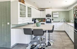 Cozy Home In Yerres With Private Swimming Pool, Can Be Inside Or Outside - 3