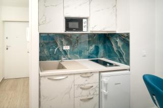 Apartments with WiFi Split - 25414 - 1