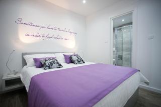 Apartments with WiFi Split - 25419 - 3