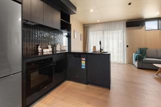 Ski Villa with Carpark 49, Brand-new Snow Retreat! - 2