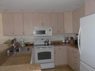 2BR Oceanfront Loft with Solar Shade - Unit C27 condo - 7