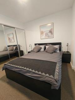 Apartment in Adelaide CBD with parking - 1