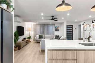 Coastal Noir Retreat - Pool PF & Walk to Beach - 1