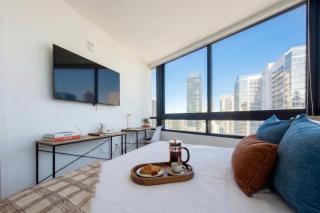 Live the Downtown Vibe - Pool Gym and CoWork - District 225 - 1
