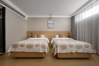 Sunpeak日照金山松果度假酒店丽江古城南门店 - 1