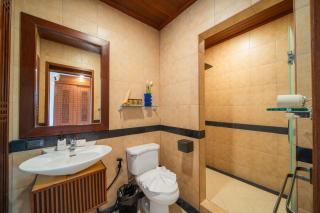 亭海夢 1350平米 超大泳池 步行Nai Harn海滩 烧烤架 4卧室独栋别墅 - Phuket - 6