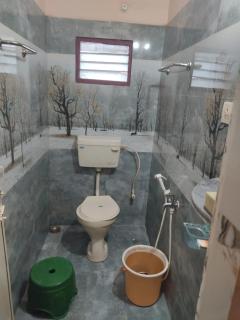 Yerramsetti Vaari Homestay, Full 3BHK, AC Rooms , Kitchen Access Self Cooking - 7