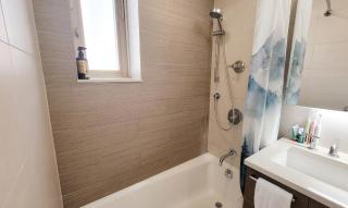 Spacious Luxury 1BR with Empire State Building Views - 6