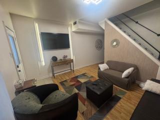 Kennedy Village on Melrose Ave - 8