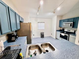 Grand Summer 5BR Pool Home near Disney Parks - 4
