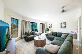 'Island Time' - Whitsunday Waterfront Apartment - 8