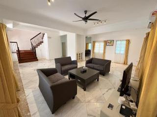 Tiara Labuan Hotel - 0