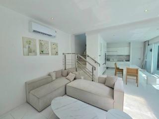 3 Bedrooms Holiday Pool Villa Skylight - 3