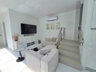 3 Bedrooms Holiday Pool Villa Skylight - 6